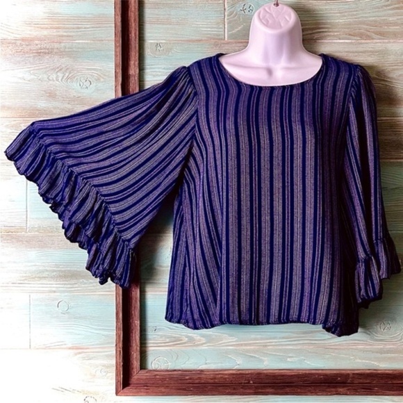 Anthropologie Drew Whitney Striped
Bell Sleeve Top - Picture 7 of 7